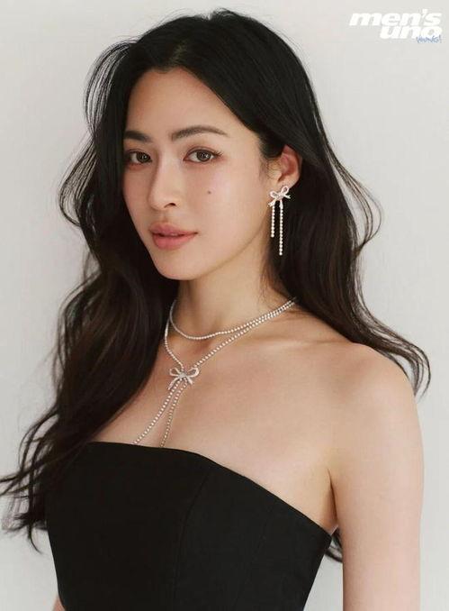 混血明星的照片